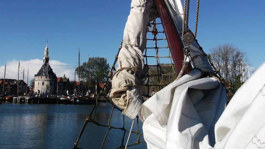 IJsselmeer - Am Ufer entlang des IJsselmeers segeln