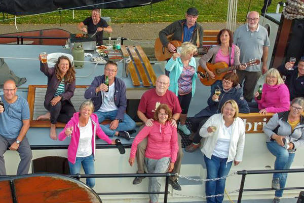 Segelblog - Familienzeit: Segeln mit drei Generationen – Jubiläum auf dem Wasser feiern